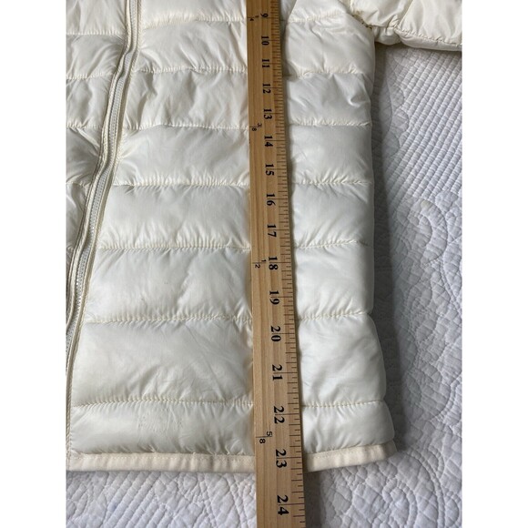 REEF Puffer Jacket Sz. Medium Ivory Lightweight Hooded 100% Nylon - Picture 7 of 11